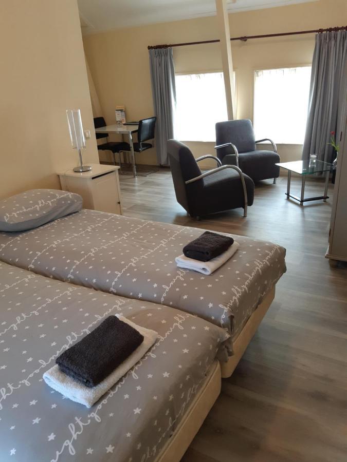 Logement 'De Witte Klok' Oude Bildtzijl Exterior photo
